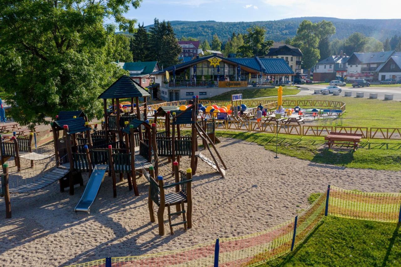 Resident Harrachov Family Apartment Zewnętrze zdjęcie